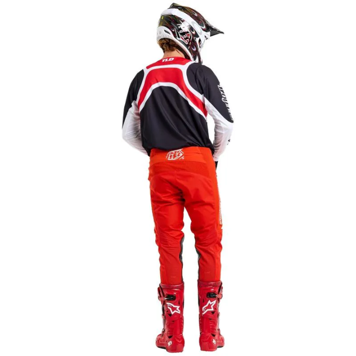 Tenue Troy Lee Designs GP Pro Swerve noir/rouge | Oxmoto