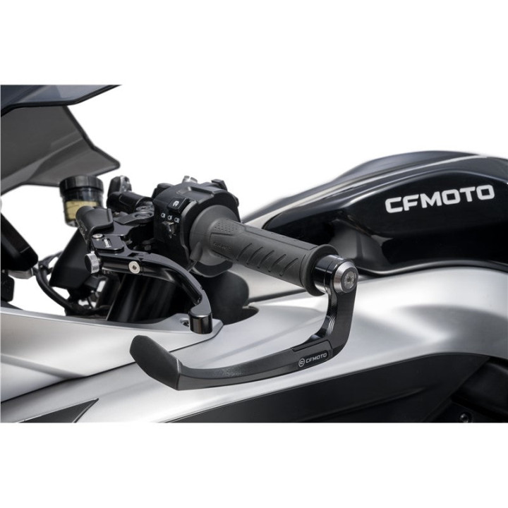 Protection de levier d'embrayage CFMOTO 675 sr | Oxmoto