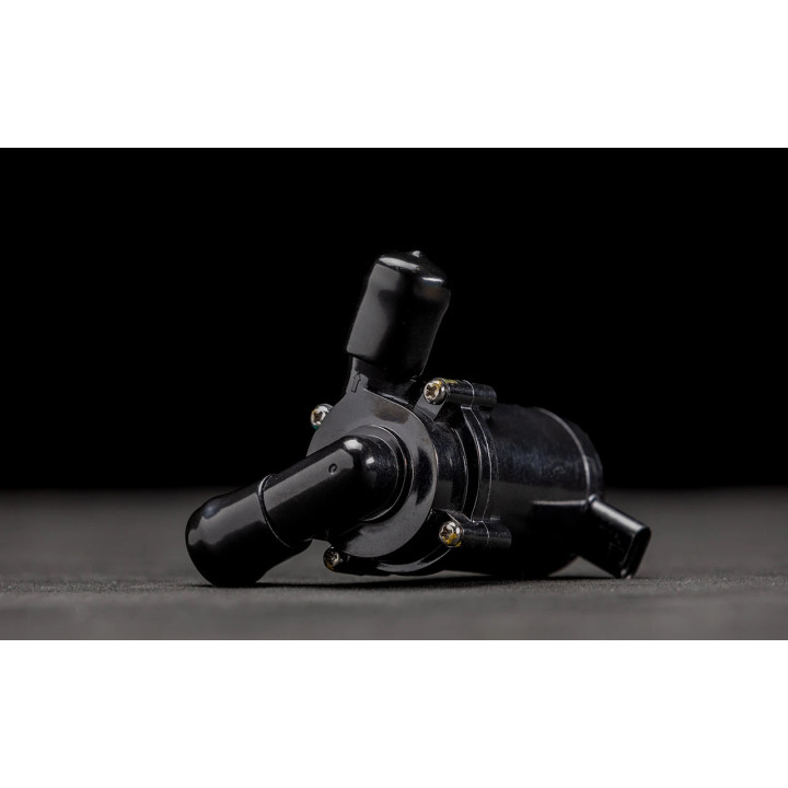 Pompe à eau v2 stark future | Oxmoto