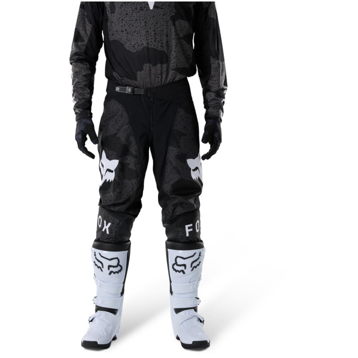 Tenue FOX 180 BNKR noir | Oxmoto