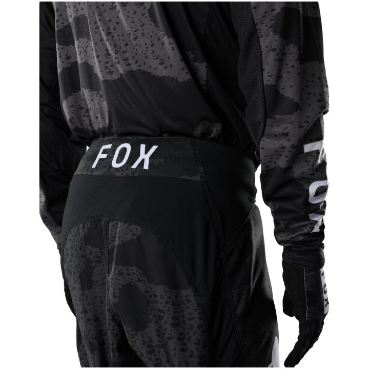 Tenue FOX 180 BNKR noir | Oxmoto