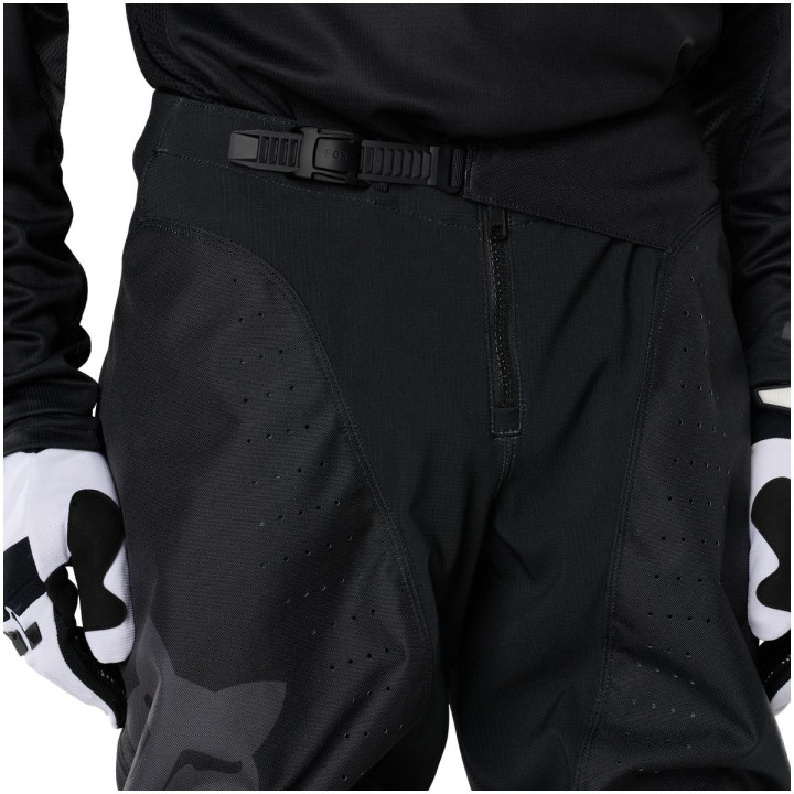 Tenue FOX 180 Blackout noir | Oxmoto