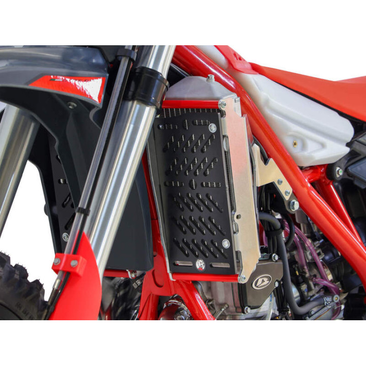 Protection de radiateur AXP Fast-Cleaning - rouge | Oxmoto