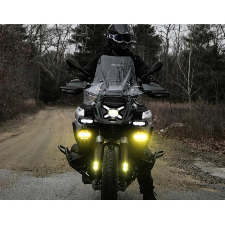 Support supérieur pour feux additionnels Denali pour BMW R1300GS