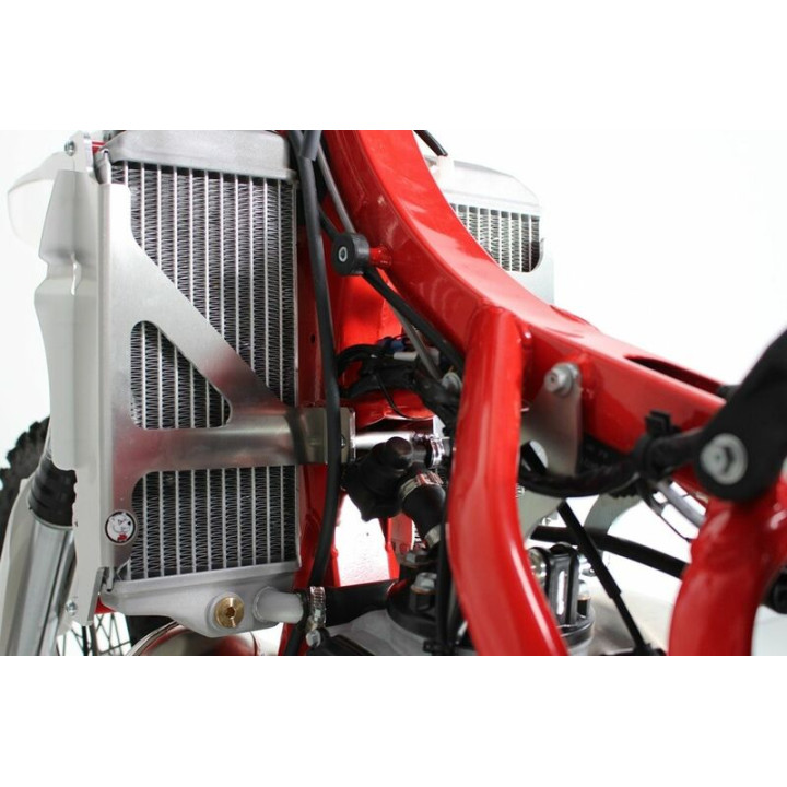 Protection de radiateur AXP aluminium - Beta RR | Oxmoto