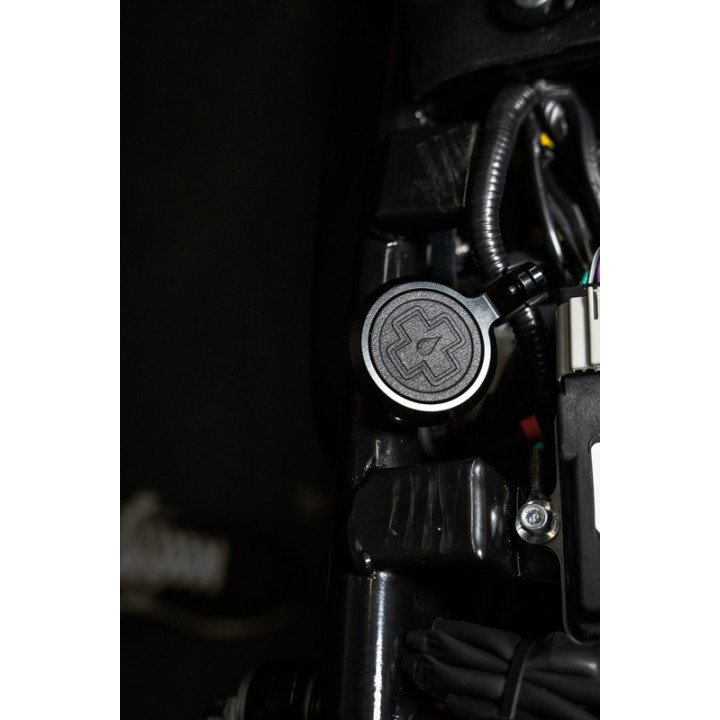Porte traceur GPS Muc-off pour Apple® AirTag™ | Oxmoto