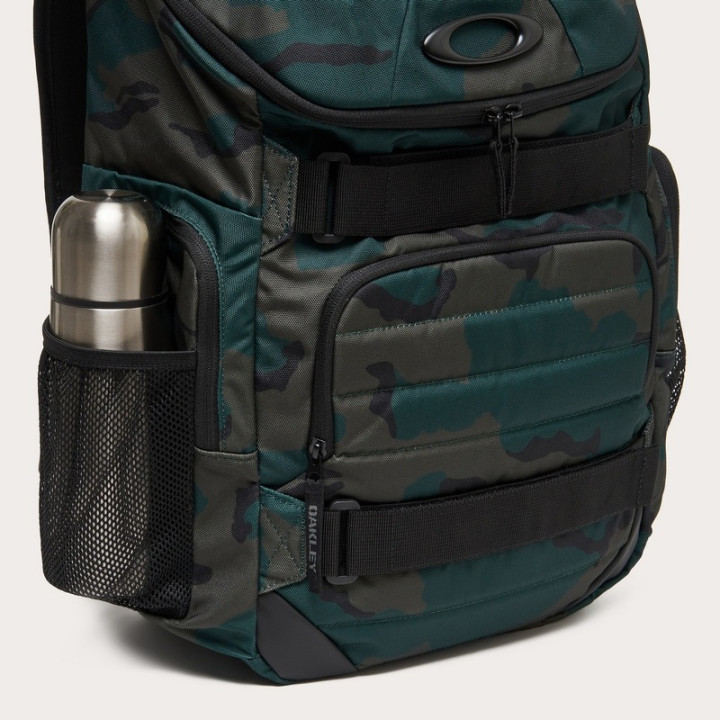 Sac à dos Oakley Enduro 3.0 - 30L FOS900737-9NQ-U | Oxmoto