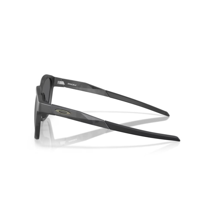 Lunettes de soleil Oakley Shackle Matte Black Camo - verres Prizm Black