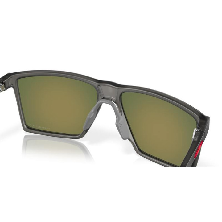 Lunettes de soleil Oakley Futurity Sun verres Prizm Ruby Polarized