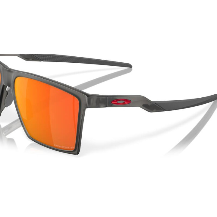 Lunettes de soleil Oakley Futurity Sun verres Prizm Ruby Polarized