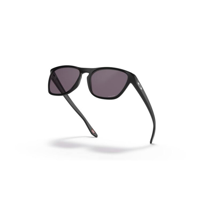 Lunettes de soleil Oakley Manorburn verres Prizm Grey
