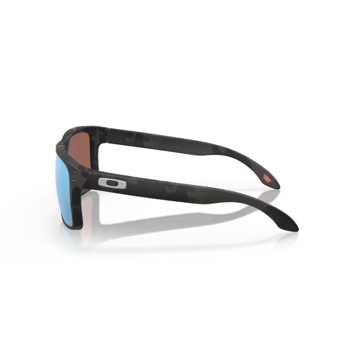 Lunettes de soleil Oakley Holbrook Matte Black Camo - verres Prizm Deep Water Polarized