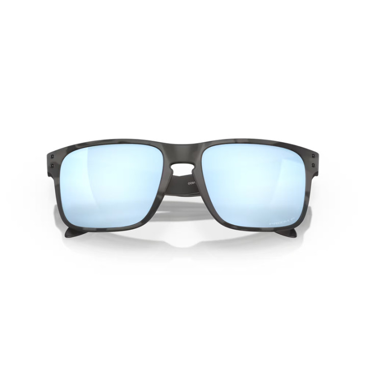 Lunettes de soleil Oakley Holbrook Matte Black Camo - verres Prizm Deep Water Polarized