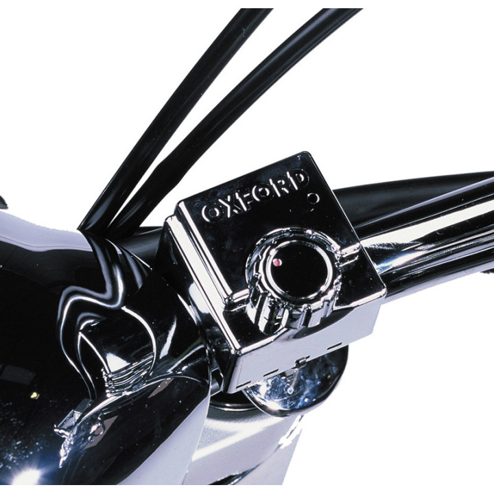 Interrupteur chromé Oxford Cruiser/Custom | Oxmoto