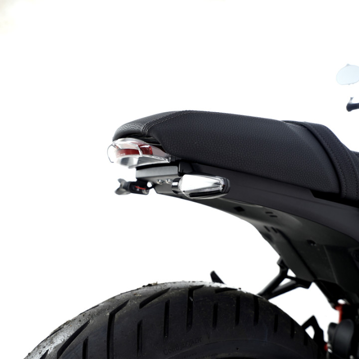 Support de plaque R&G RACING LP0384BK | Oxmoto