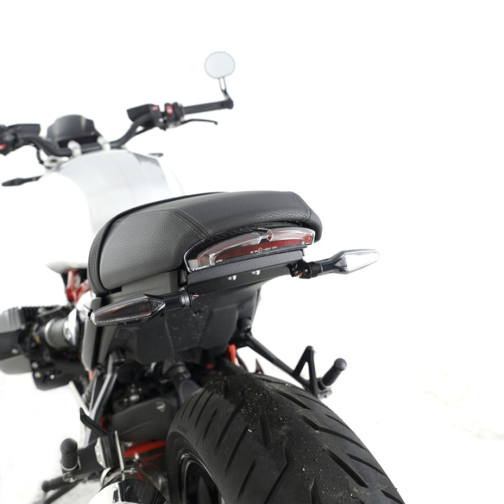 Support de plaque R&G RACING LP0384BK | Oxmoto