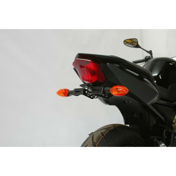 Support de plaque R&G RACING noir Yamaha LP0079BK | Oxmoto