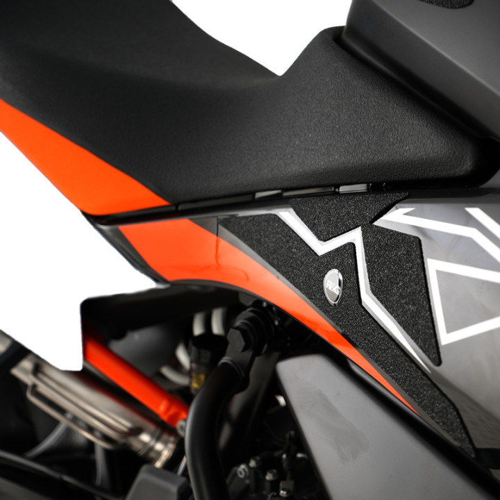 Kit grip de réservoir R&G RACING 2 pièces EZRG518CL | Oxmoto