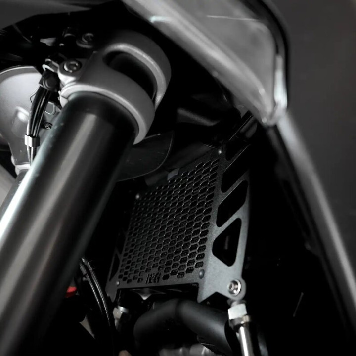 Grille de radiateur d’huile R&G Racing OCG0068PROBK | Oxmoto