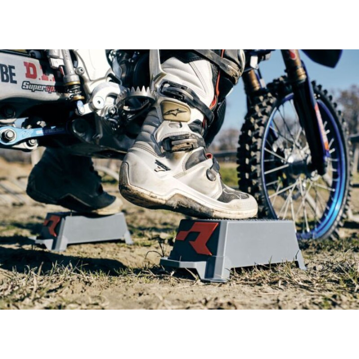 Cales-pieds de départ Racetech | Oxmoto