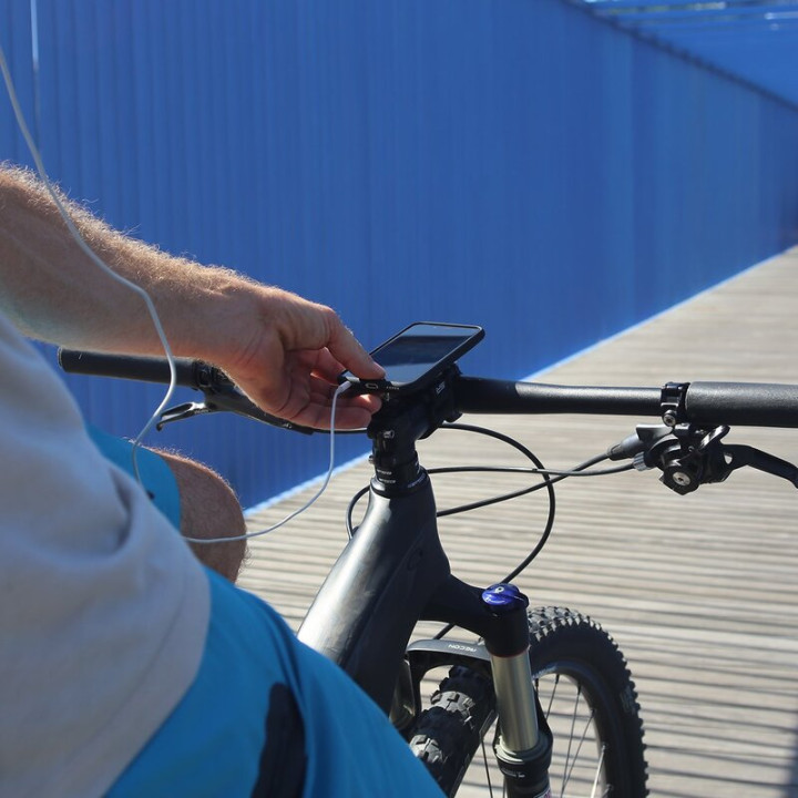 Pack complet Sp-connect Bike Bundle II fixé sur guidon et potence - Samsung S9+/S8+