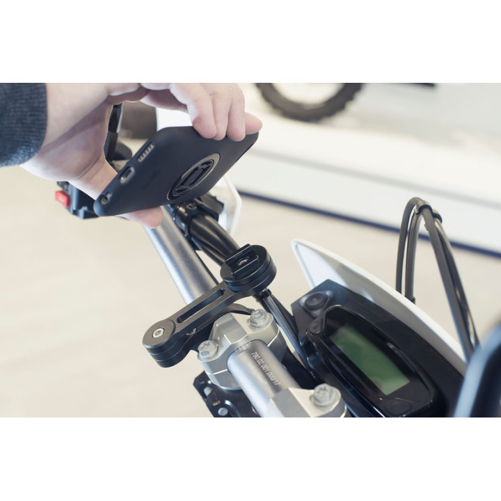 Pack complet Sp-connect Moto Bundle fixé sur guidon Samsung S8+
