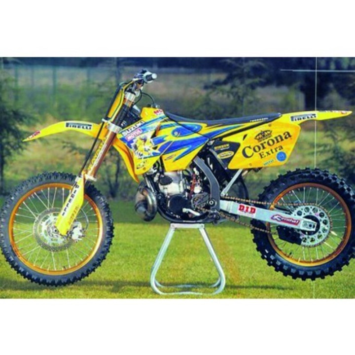 Kit déco Tecnosel Replica Team Suzuki 2001 | Oxmoto