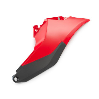 Plaque latéral droite A54006005000FB1 | Oxmoto