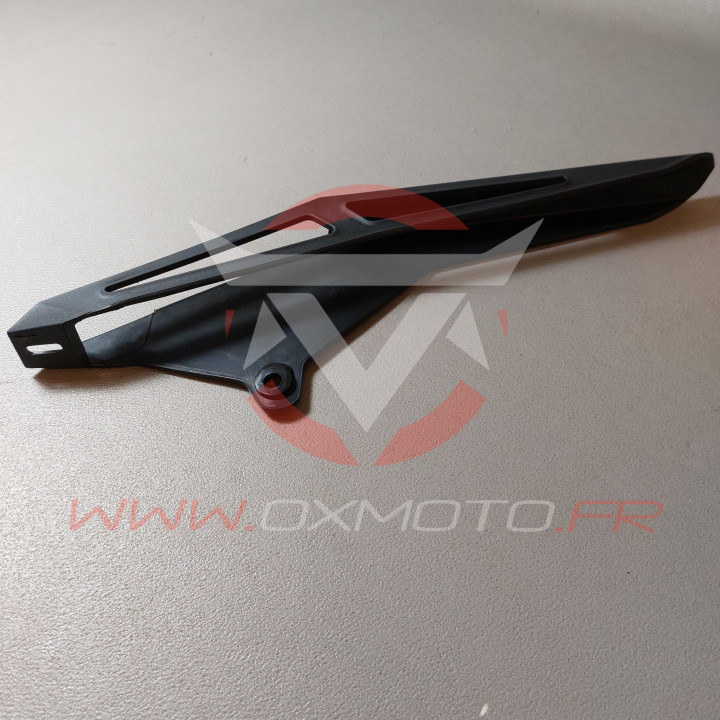 Carter protection chaine plastique Beta | Oxmoto