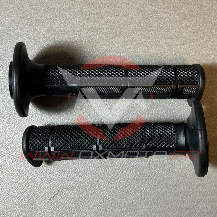 Poignées noires Beta rr 50 2T | Oxmoto