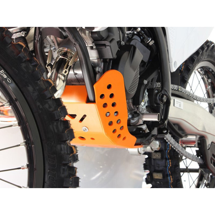 AXP skid plate hdpe 6mm | Oxmoto