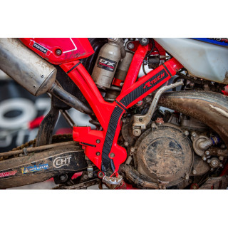 Protections de cadre Racetech - rouge R-PRTBETRS002 | Oxmoto