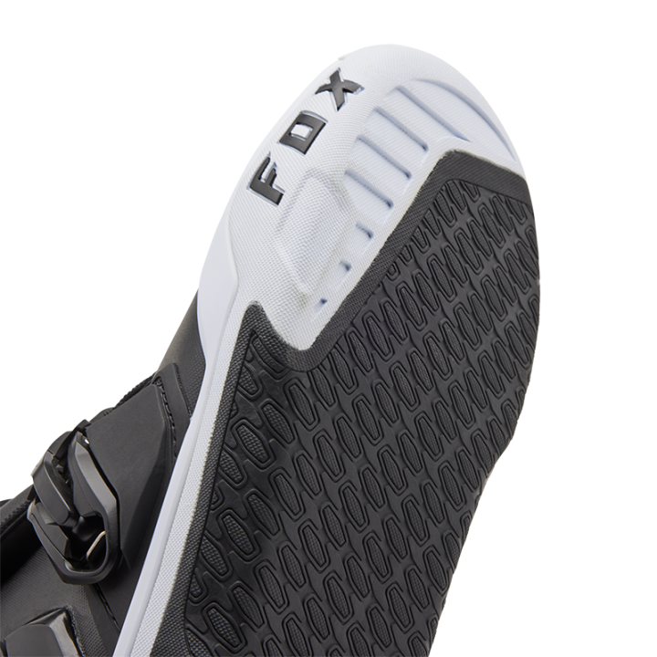 Bottes FOX instinct noir/blanc 2025 | Oxmoto