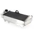 Radiateur gauche Tecnium soude/grande contenance | Oxmoto