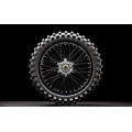 18 inch roue arrière assembly with tire (spacers not included)