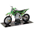 Maquette moto Kawasaki 450 kxf bud racing m. valin échelle 1/12