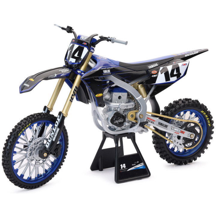 Maquette moto Yamaha 450 yzf d. ferrandis échelle 1/6