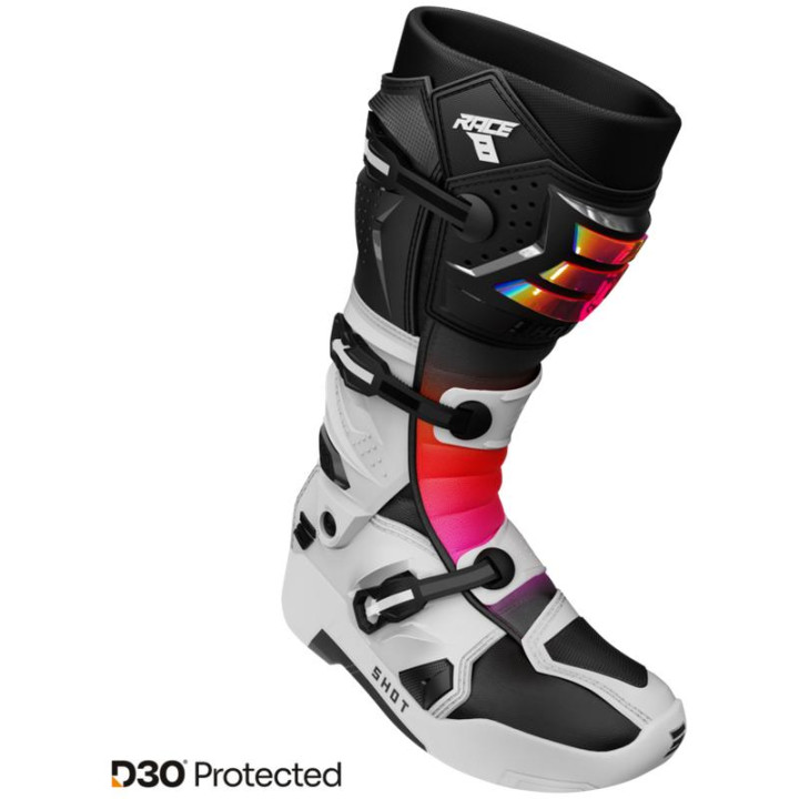 Bottes SHOT race 8 holographic 2026 | Oxmoto